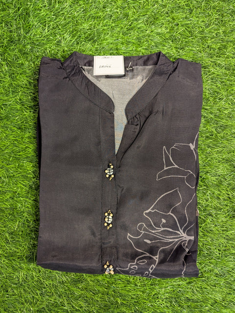 Italian Crepe Printed Kurti | Black With Beige Floral Print (39)