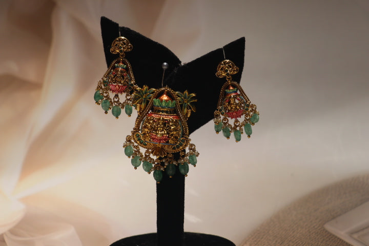 Traditional Jewelry
