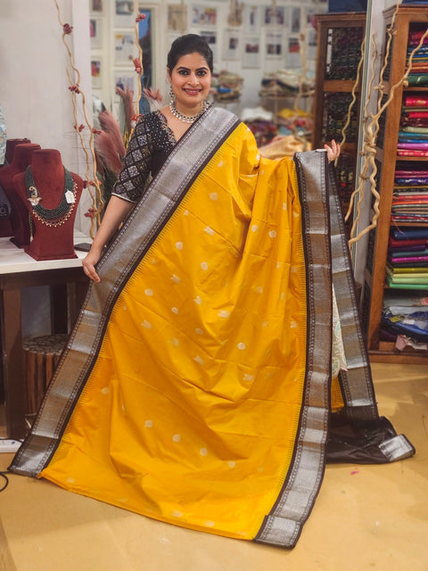 Saree – Yellow and Brown Semi Gadwal