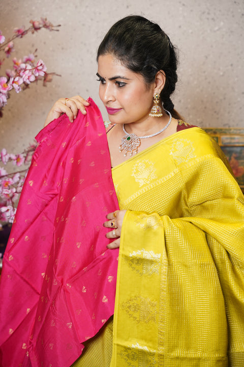 Munga silk with satin boder