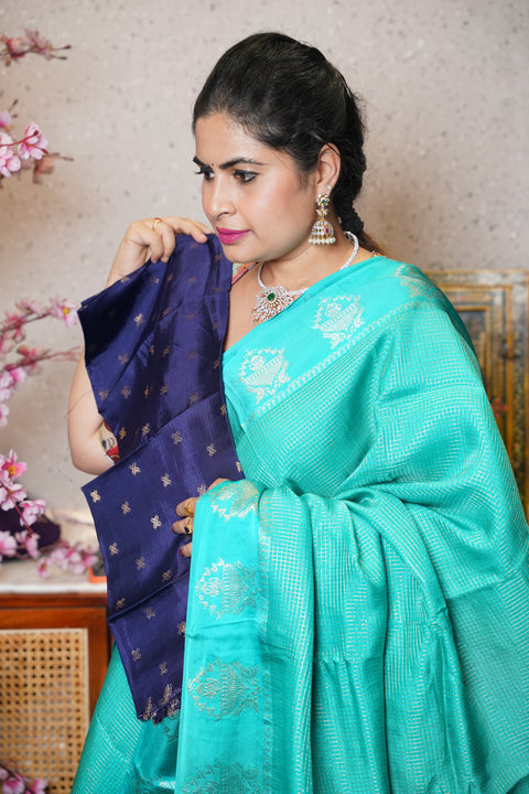 Munga silk with satin boder
