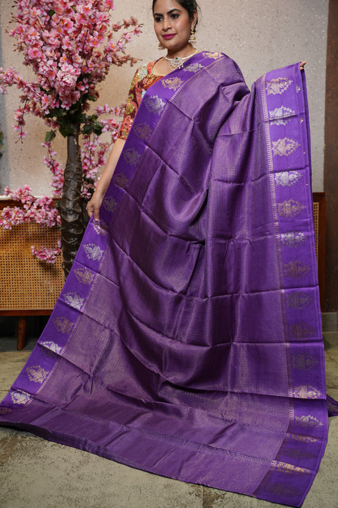Munga silk with satin boder