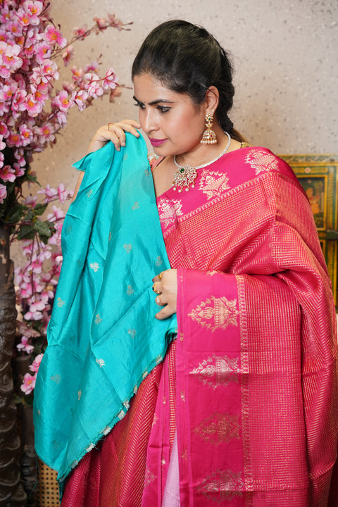 Munga silk with satin boder
