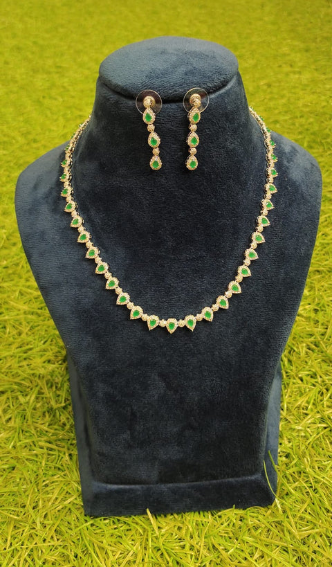 Fine Green Stone Silver Necklace Set