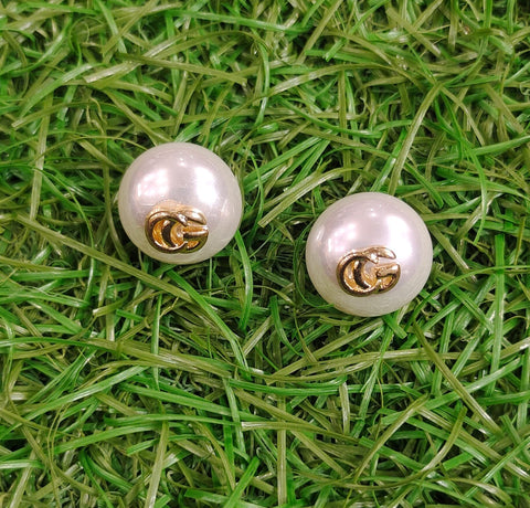 Gucci Pearl Studs